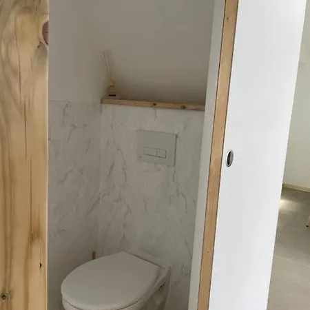 Entier A La Campagne Proche Du Circuit Et Du Zoo De La Fleche